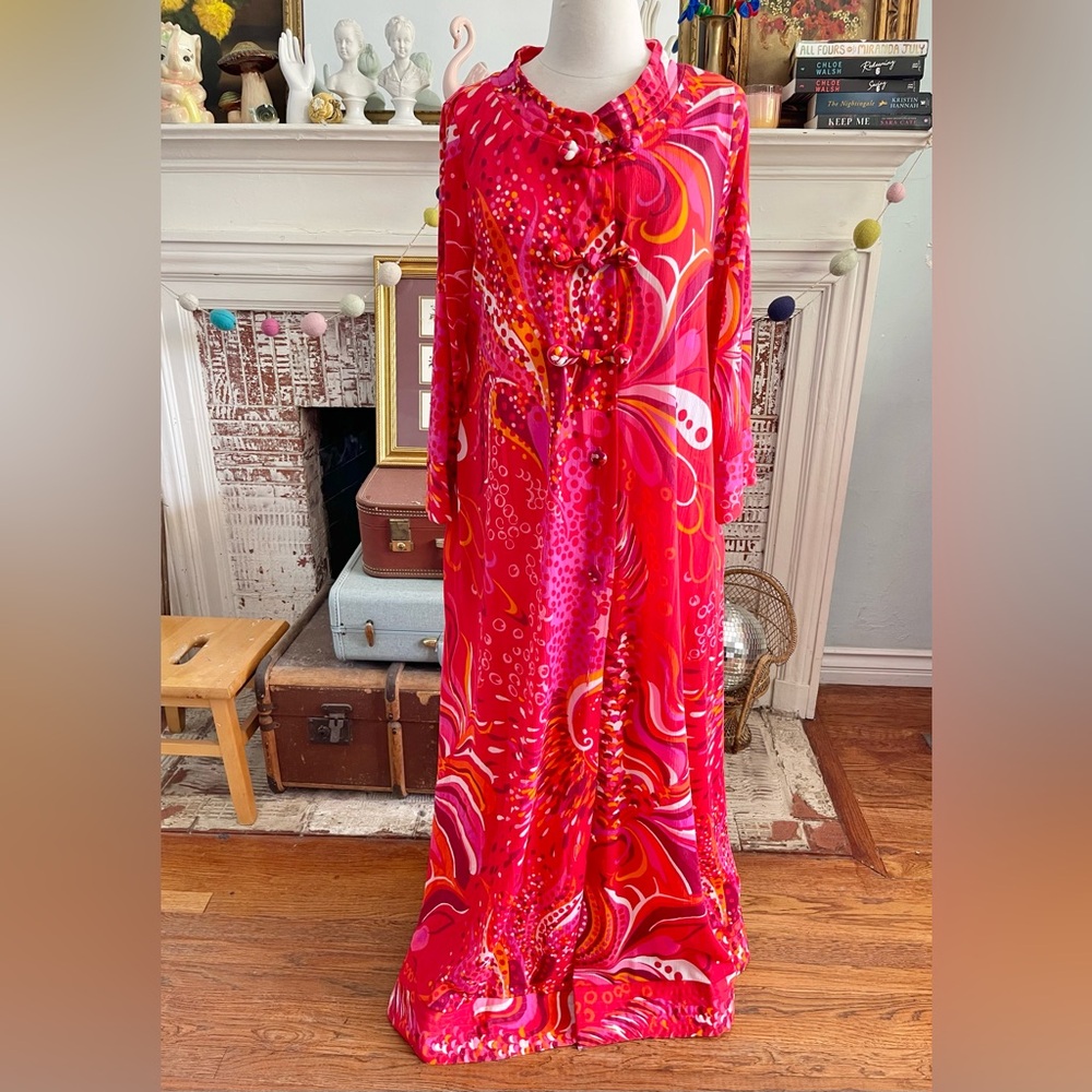 Vintage dressing gown